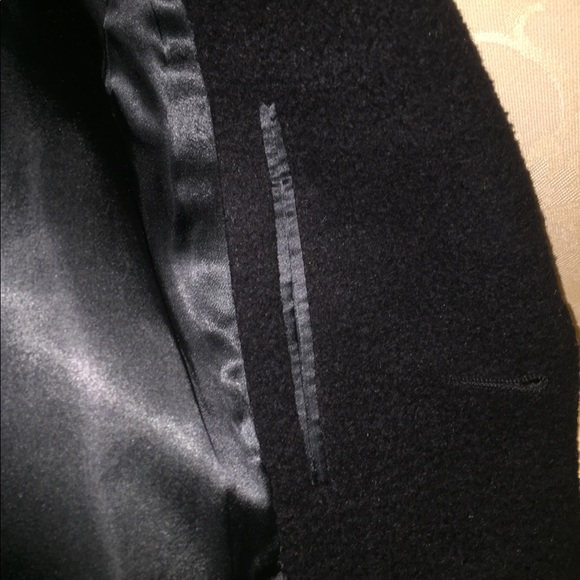 Vintage genuine Montagnac Overcoat Sz 38 black - Picture 5 of 8